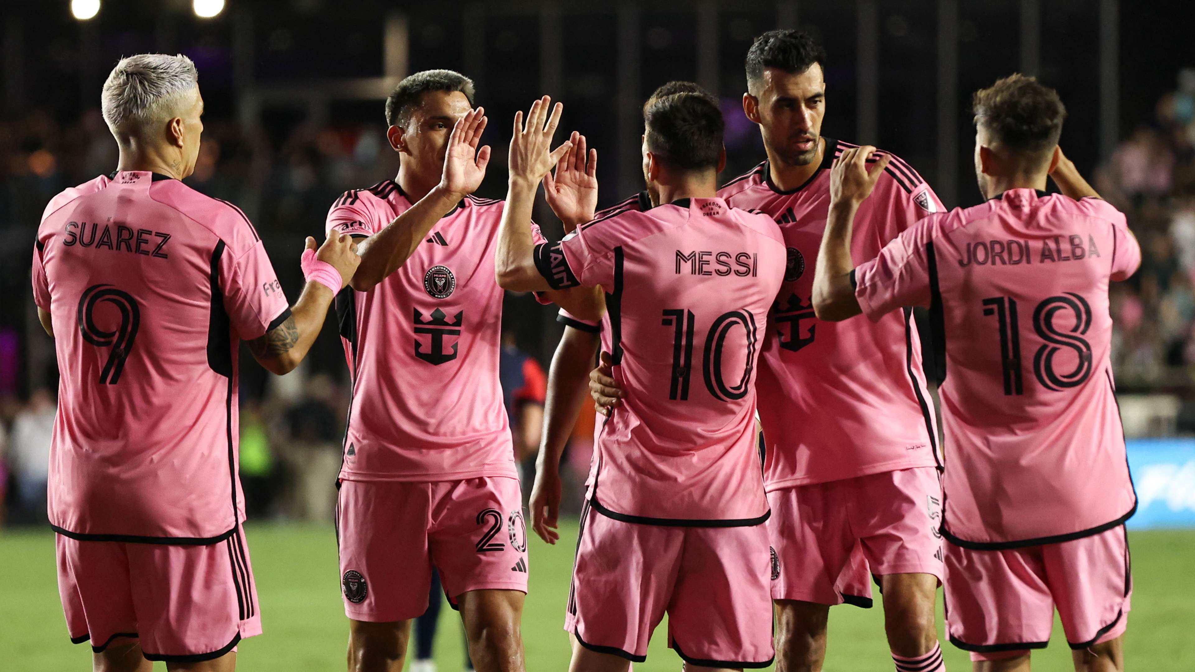 队整体的默 队整体的默